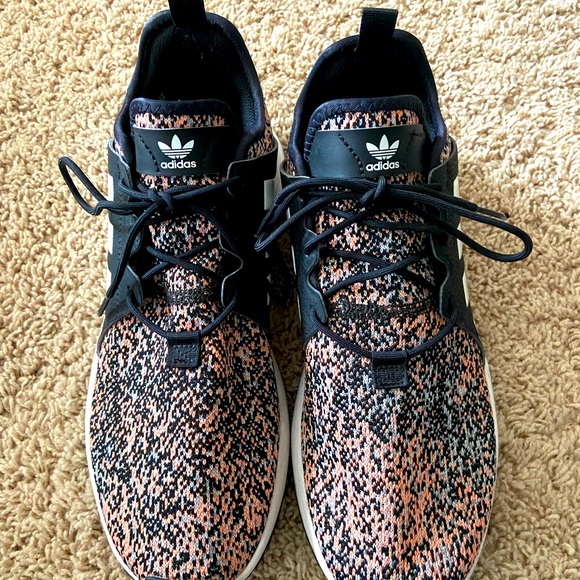 adidas Shoes - Light orange and black adidas tennis shoes. (only worn once)